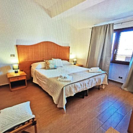 Le Camere Sul Porto Palau Buitenkant foto