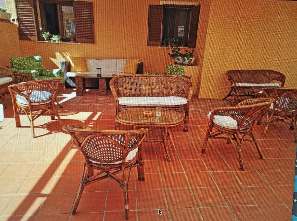 Le Camere Sul Porto Palau Buitenkant foto